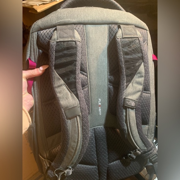 backpacking backpack men osprey Men's Kestrel LT 45 Hiking NWT Disney Stitch Primark handmade italy Color:Millennial Pink With a 24